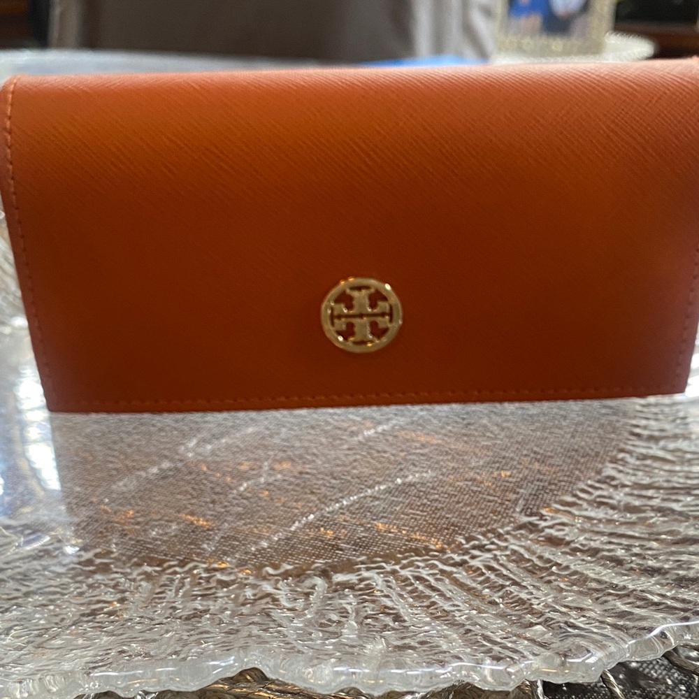 TORY BURCH Sunglass case!